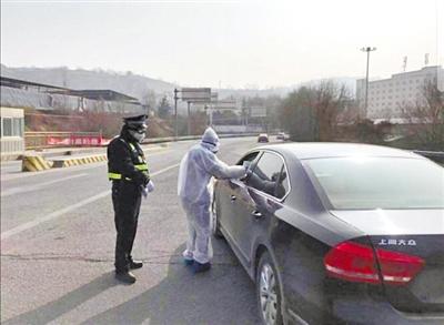 日夜堅(jiān)守，他們的“抗疫十二時(shí)辰”