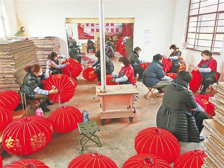 【決戰(zhàn)決勝脫貧攻堅(jiān)】莊浪 扶貧車(chē)間復(fù)工忙