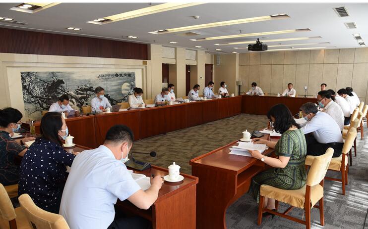 【兩會快訊】甘肅代表團(tuán)分組審議全國人大常委會工作報告，唐仁健參加第二小組會議并發(fā)言