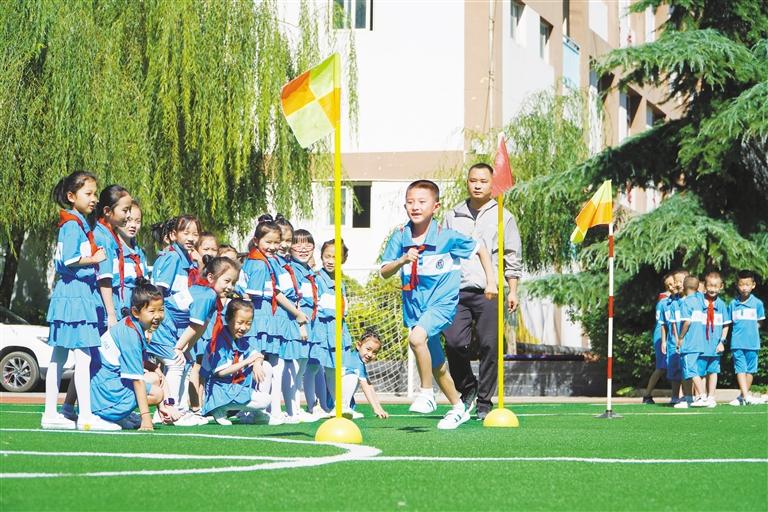 我們開學(xué)了！