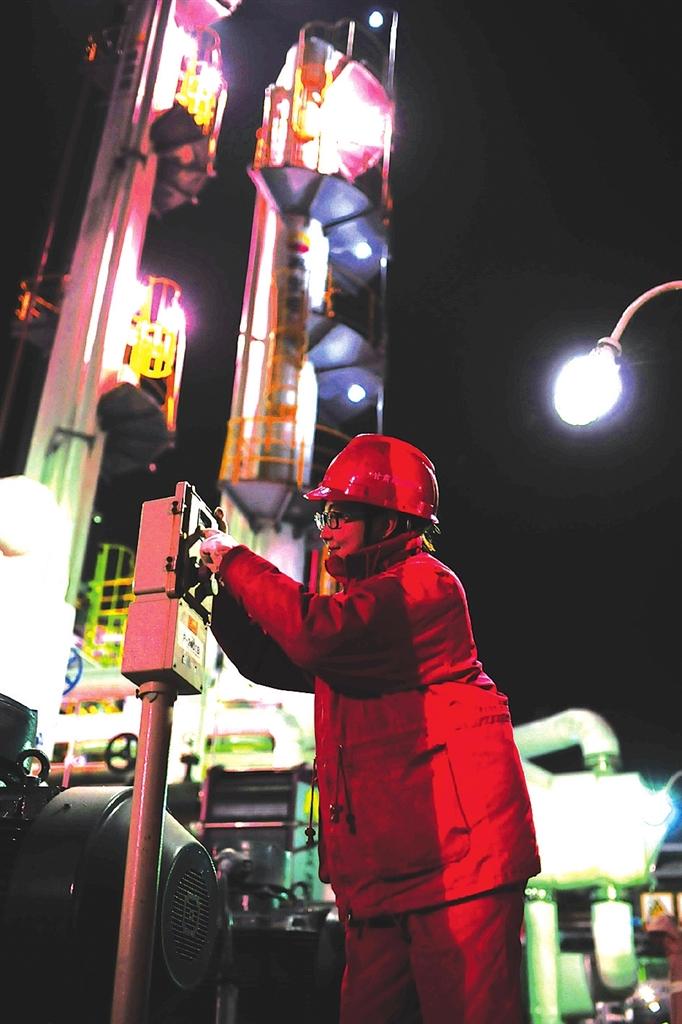 蘭州熱電公司提前開(kāi)閘送熱鍋爐、管網(wǎng)運(yùn)行狀況良好