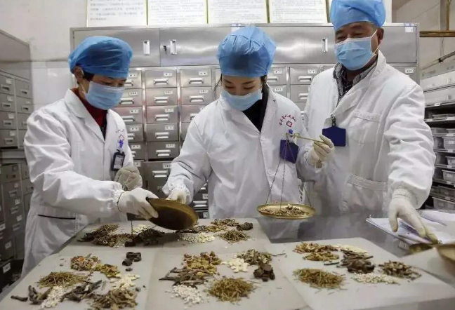 新冠肺炎疫情人物同防市民如何做？請看這里！