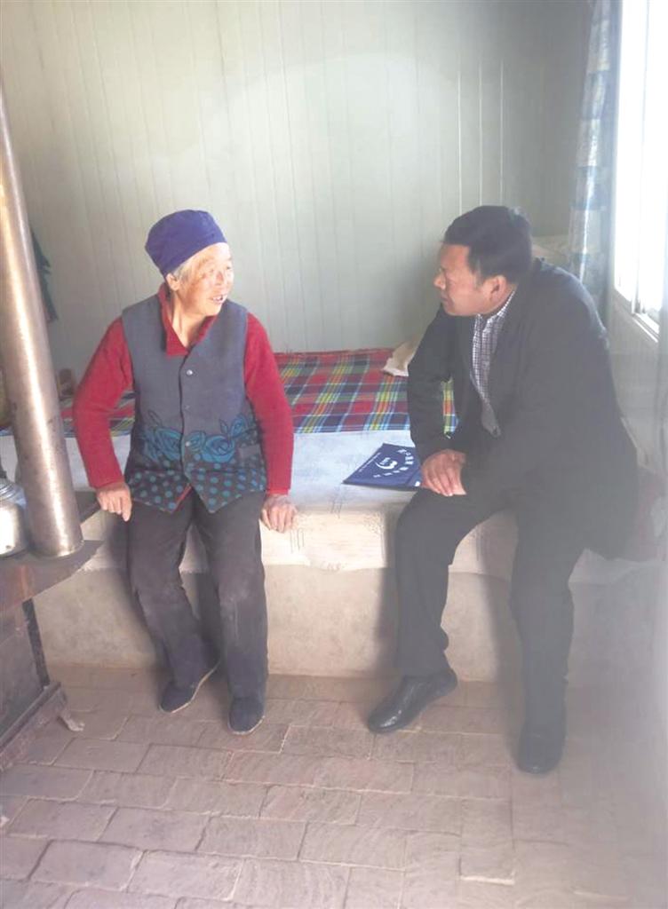 榆中縣扶貧開發(fā)辦公室黨組書記、主任王國(guó)福：建言獻(xiàn)策當(dāng)助手 沖鋒陷陣排頭兵