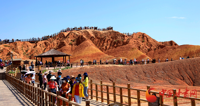 端午假期張掖共接待游客87.05萬人次，實(shí)現(xiàn)旅游收入4.64億元