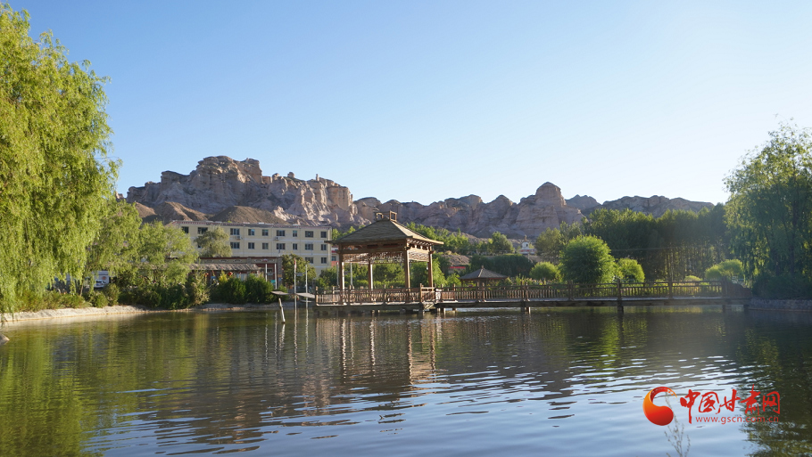 【小康圓夢·看甘肅】肅南：鄉(xiāng)村旅游托起百姓富?！敖痫埻搿?>
        </a><em>【小康圓夢·看甘肅】肅南：鄉(xiāng)村旅游托起百姓富?！敖痫埻搿?/em></li>
    <li><a  target=