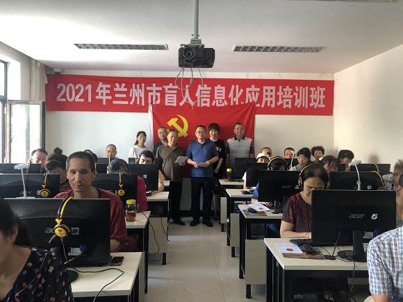 維權(quán)處黨支部開(kāi)展“法律宣傳進(jìn)學(xué)?！敝驹刚叻?wù)活動(dòng)