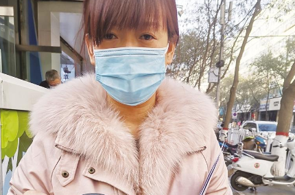 萬元保證金換回20個隔空充電器 女子感覺上當(dāng)受騙 提出退款遭拒