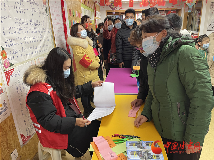 【網(wǎng)絡(luò)中國(guó)節(jié)·元宵】蘭州正寧路社區(qū)：歡樂(lè)鬧元宵 開心煮湯圓