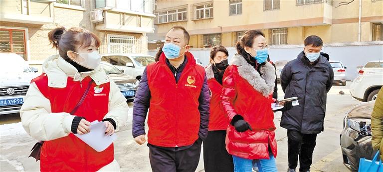 【新春走基層】解決雞毛蒜皮 感受社區(qū)“微幸?！?>
        </a><em>【新春走基層】解決雞毛蒜皮 感受社區(qū)“微幸福”</em></li>
    <li><a  target=