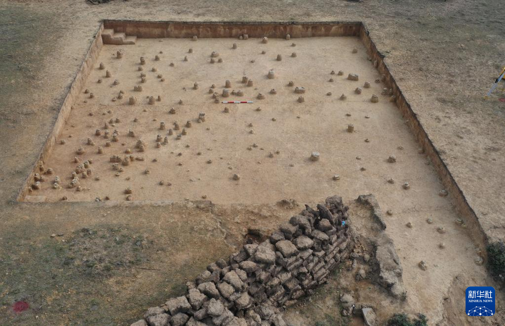 四川稻城縣皮洛舊石器時(shí)代遺址探方發(fā)掘情況（資料圖）。