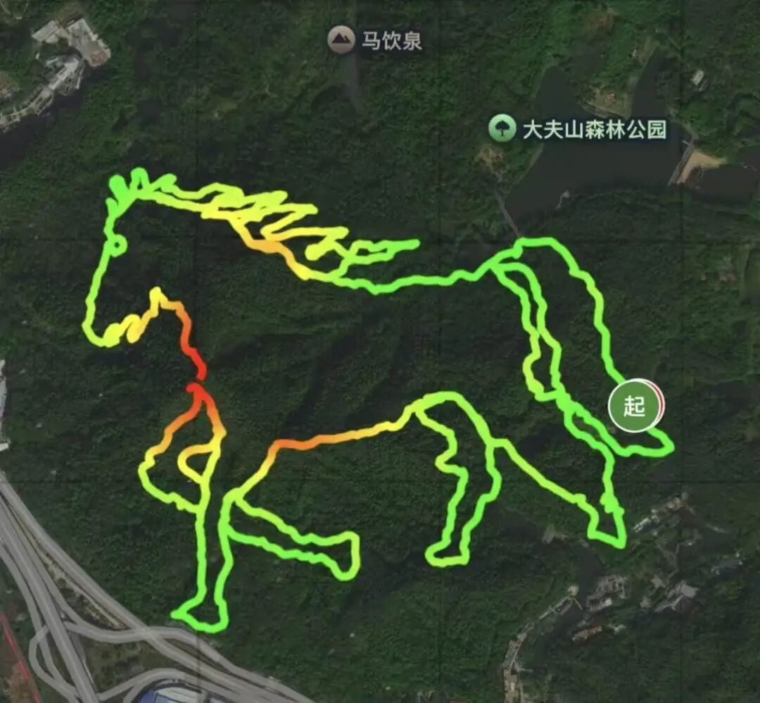 從“緊急叫?！钡健把銇?lái)畫(huà)” “畫(huà)馬”事件折射公共治理新思路