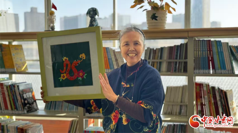 “野生”手藝人王茵：用針線守護(hù)非遺 以布堆傳承文化