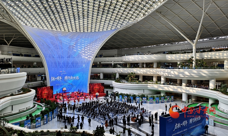 蘭州中川國(guó)際機(jī)場(chǎng)三期投運(yùn)一周年：旅客吞吐量1769萬(wàn)人次